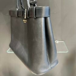 Prada Buckle Grande nera - immagine 4