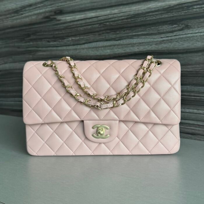 Chanel Timeless media rosa pastello